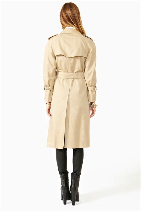 burberry removable liner|burberry tiered hem trench coat.